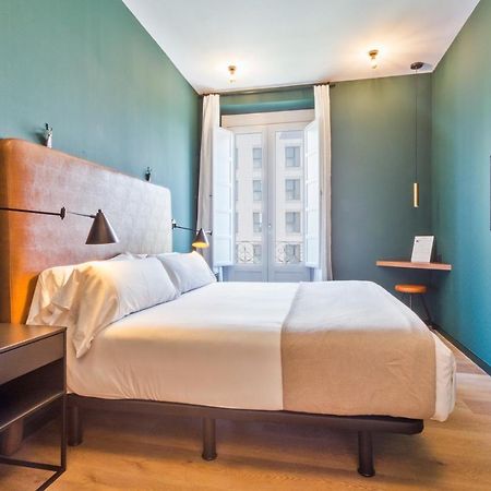 Uma Suites Atocha Мадрид Экстерьер фото
